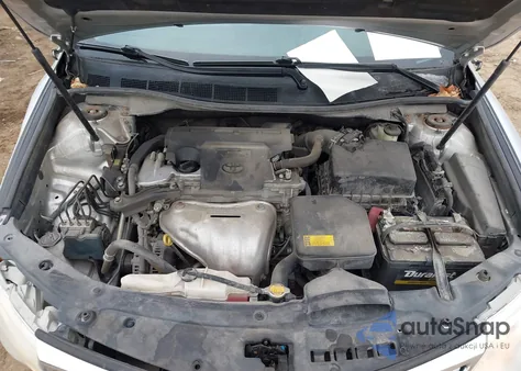 2014 Toyota Camry Xle z USA, uszkodzony, nr VIN 4T1BF1FK2EU826110